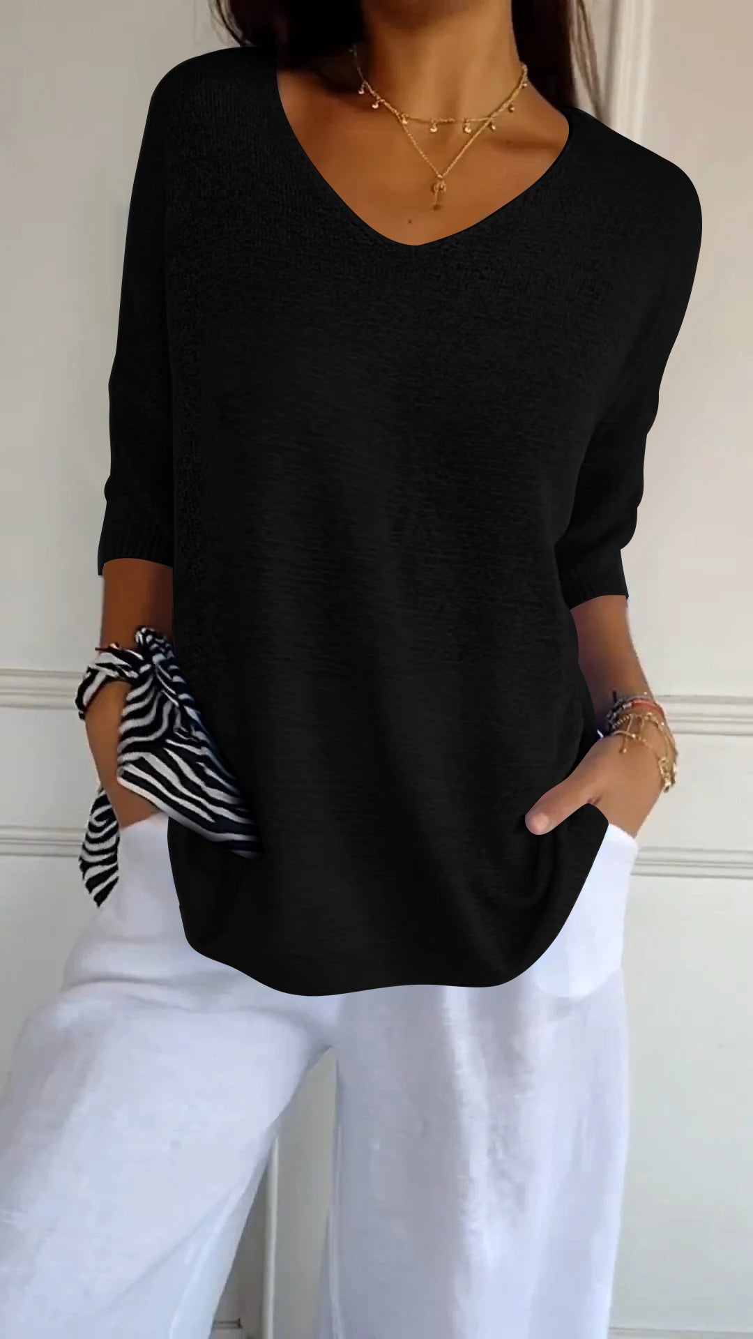 Casual long sleeve v-neck pullover top for women, comfortable lounge wear blouse