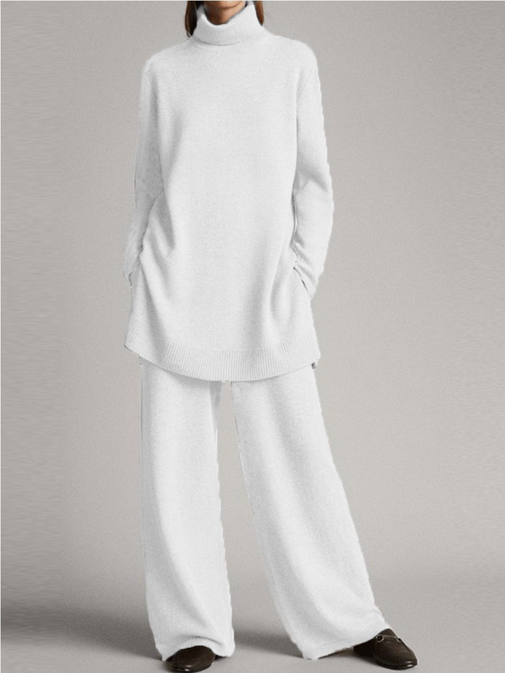 Stylish women's high neck lounge set, two pieces in cream, perfect for comfort and winter fashion.