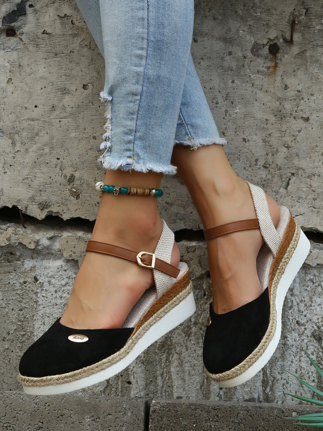 Orthopedic espadrille sandals for women, blending ultimate comfort with chic summer fashion.