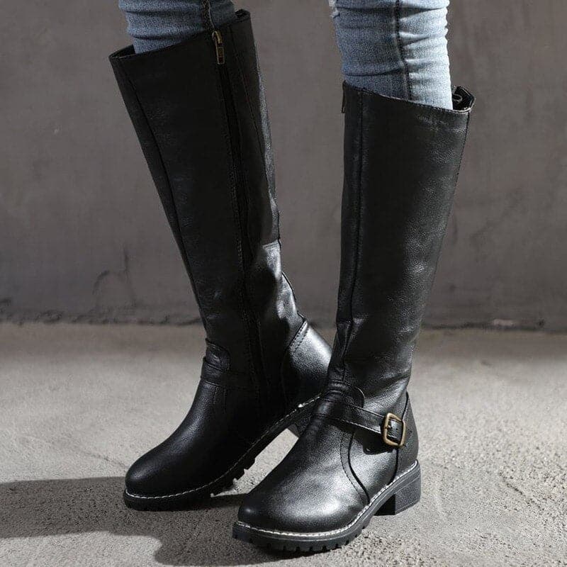 Elegant women's classic knee-high boots featuring chic buckle details for fall fashion