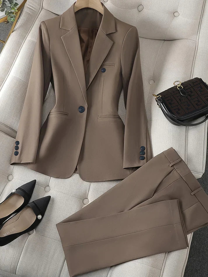 Women's classic notched lapel blazer & pant set, sleek professional business attire