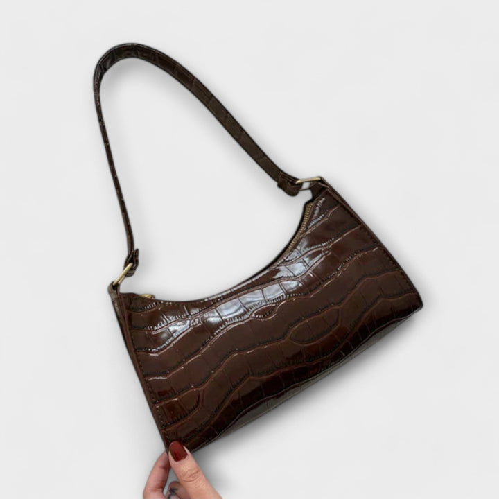Elegant Women's Shoulder Bag, iconic design, perfect accessory for summer, versatile in use and style