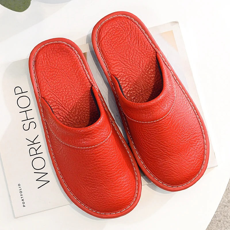 Ladies' stylish home shoes, soft and ergonomic for ultimate indoor comfort and relaxation.