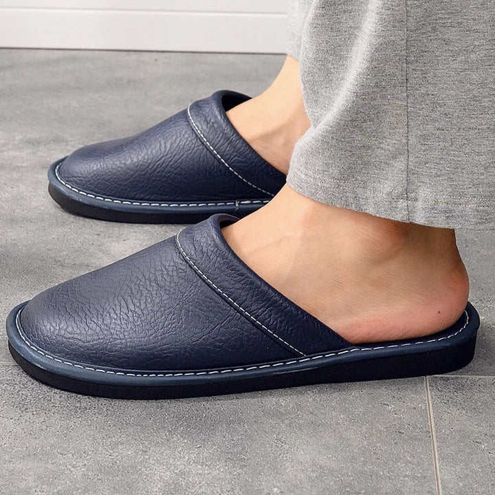Comfortable women's relaxation slippers, ideal for everyday indoor comfort.