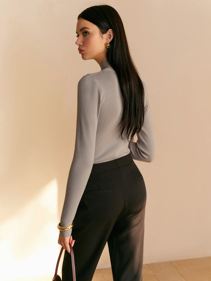 Fashionable mock neck long sleeve top for women, suitable for spring apparel collections