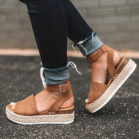Women's comfortable platform wedge sandals in solid color, perfect for summer casual wear