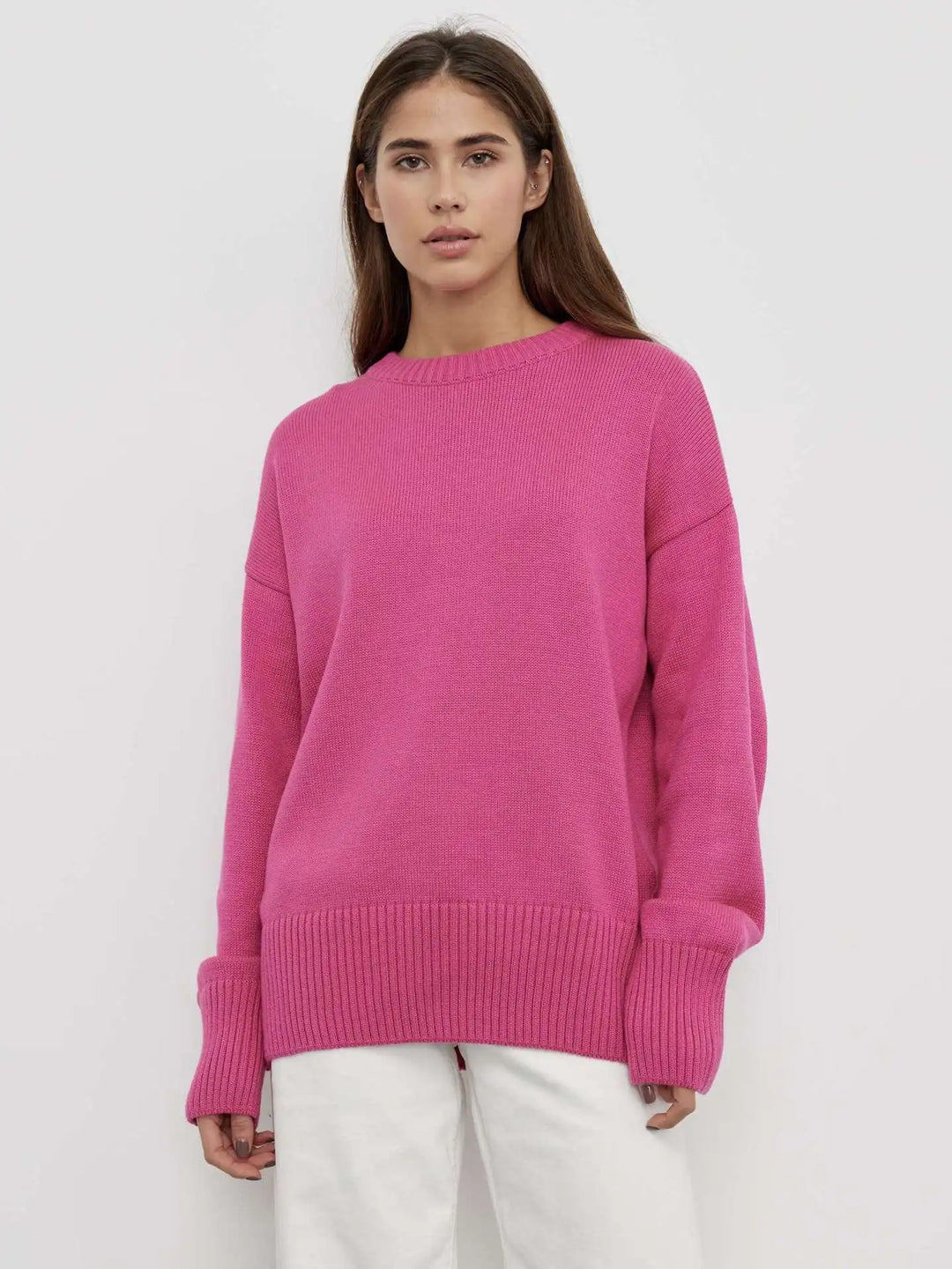 Comfortable women's pullover sweater with ribbed cuffs and hem, ideal for winter fashion.