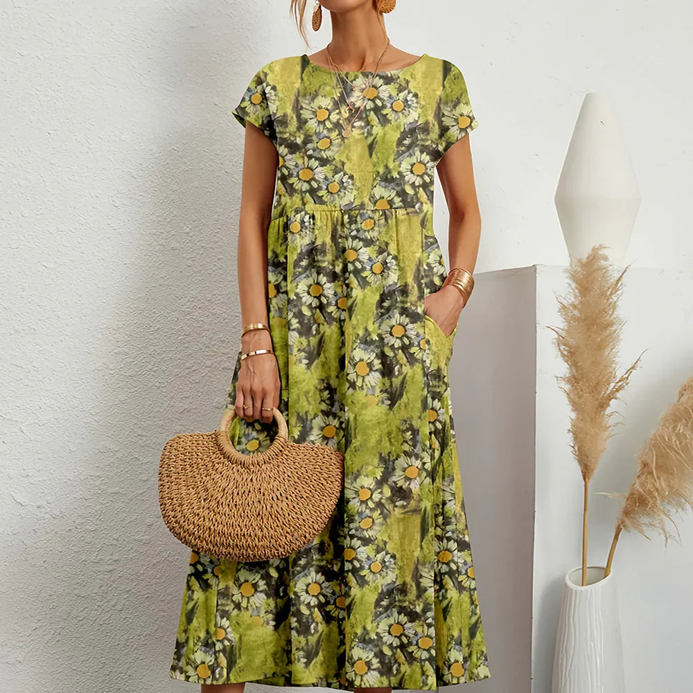 Stylish women's midi dress in a comfortable cotton linen blend, suitable for daily wear
