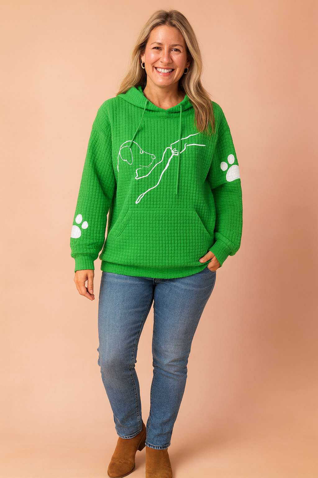 Animal lover women's cozy dog print sweatshirt. Casual long sleeve graphic pullover for comfy style.