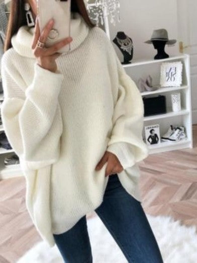 Warm women's turtleneck sweater for cozy winter fashion, featuring a comfortable fit and elegant style.