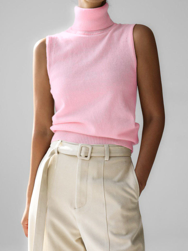 Elegant women's turtleneck sweater, a soft and warm knit pullover for cozy winter fashion.