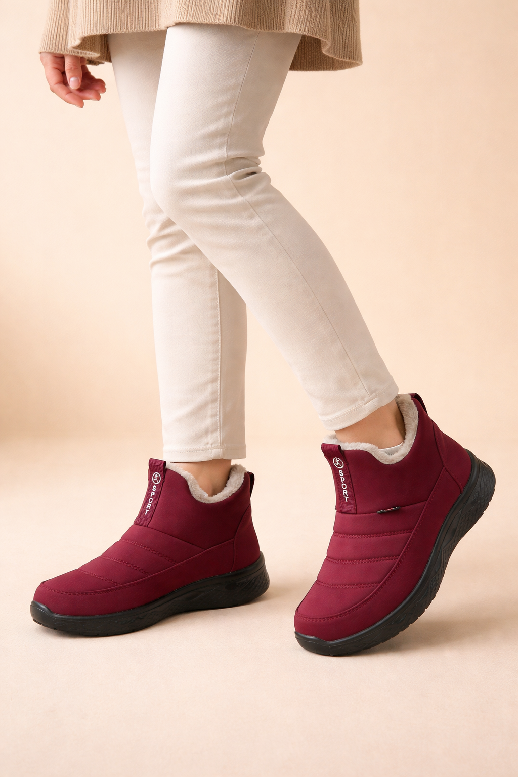 Waterproof women's ankle boots, featuring a cozy lining for warmth and comfort during winter activities.