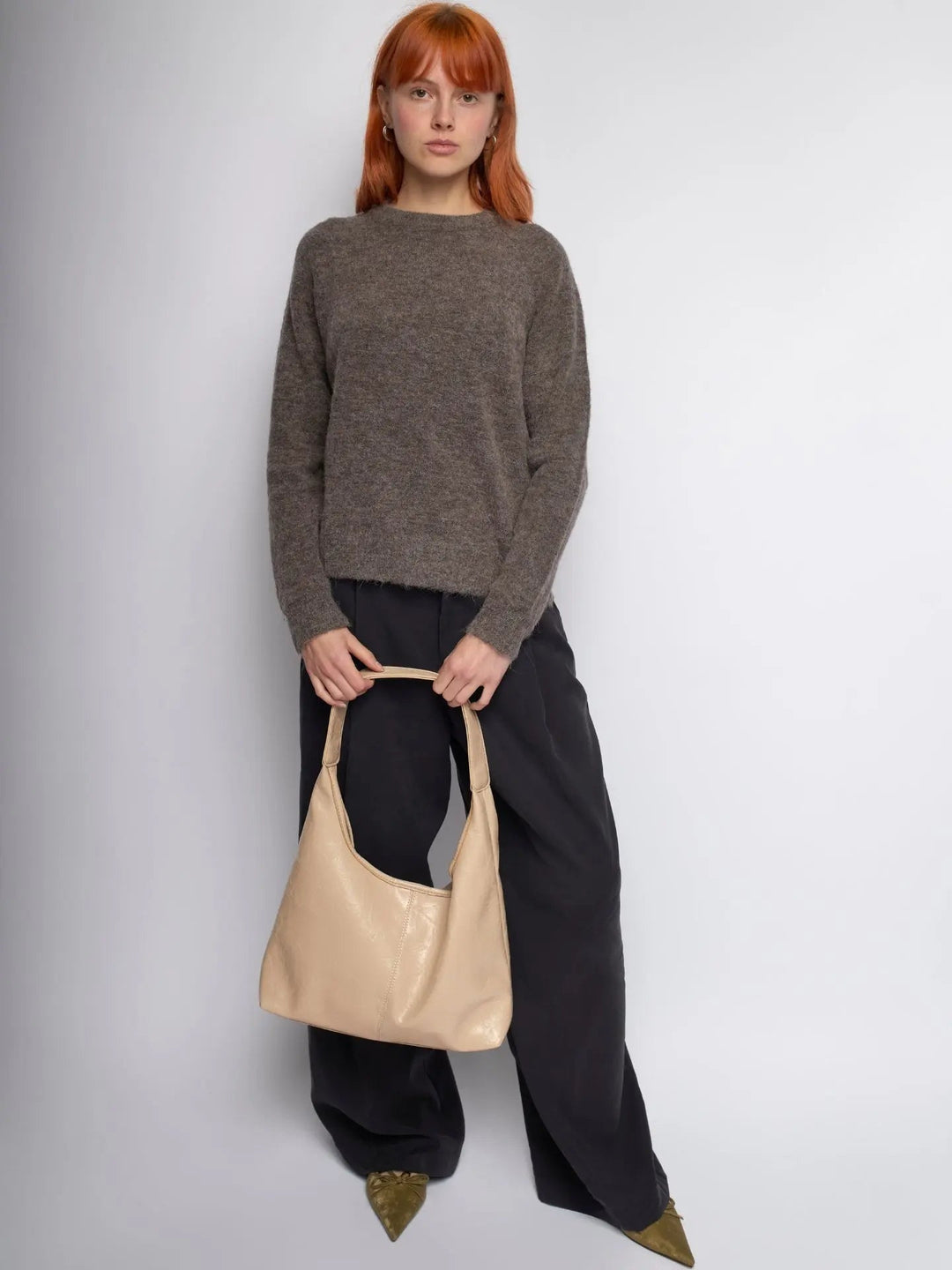 Practical ladies' distressed leather tote, a comfortable shoulder bag