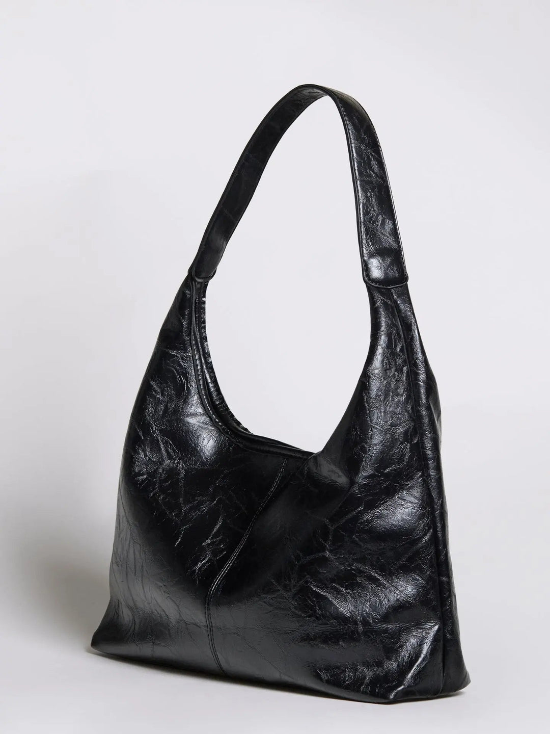 Distressed leather tote, a fashionable shoulder bag for women, everyday carry