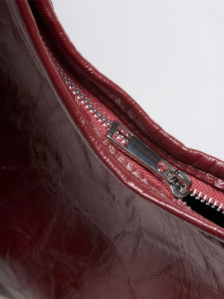 Distressed leather tote bag, perfect for spring and summer women's fashion