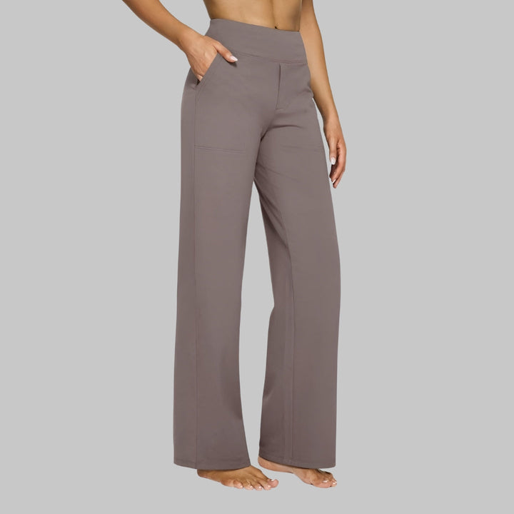 Women's elegant black high-waisted jersey trousers, straight leg, comfortable and stylish for casual chic.