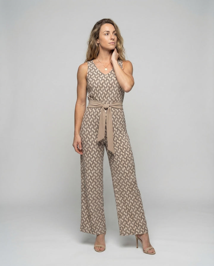 Women's elegant black jumpsuit. Stylish one-piece with wide legs, perfect for chic casual or fashion events.