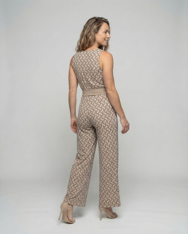 Stylish women's jumpsuit with a flattering silhouette. Elegant design, perfect for modern fashion and effortless chic.