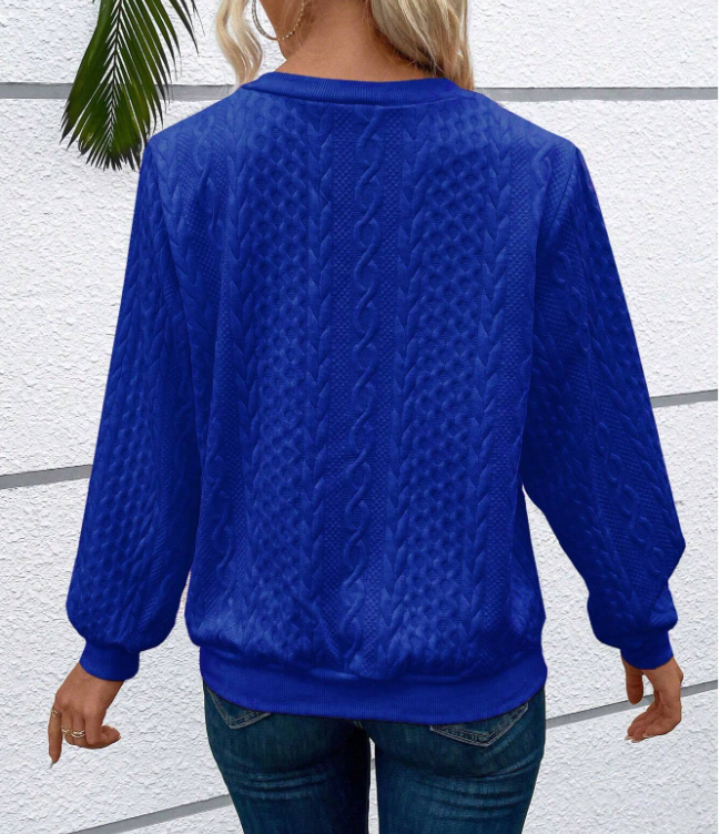 Versatile women's half-zip top, elegant knit for a casual chic style.