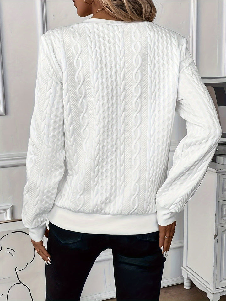 Chic women's half-zip pullover, elegant and comfortable knitwear for autumn.