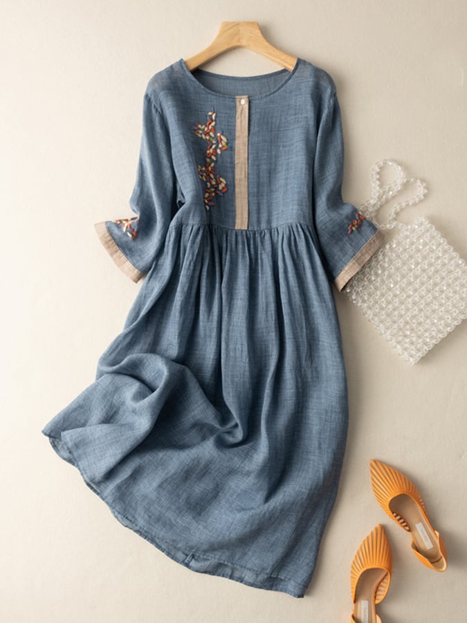 Summer women's embroidered midi day dress, boho feel, relaxed fit in a breathable cotton blend