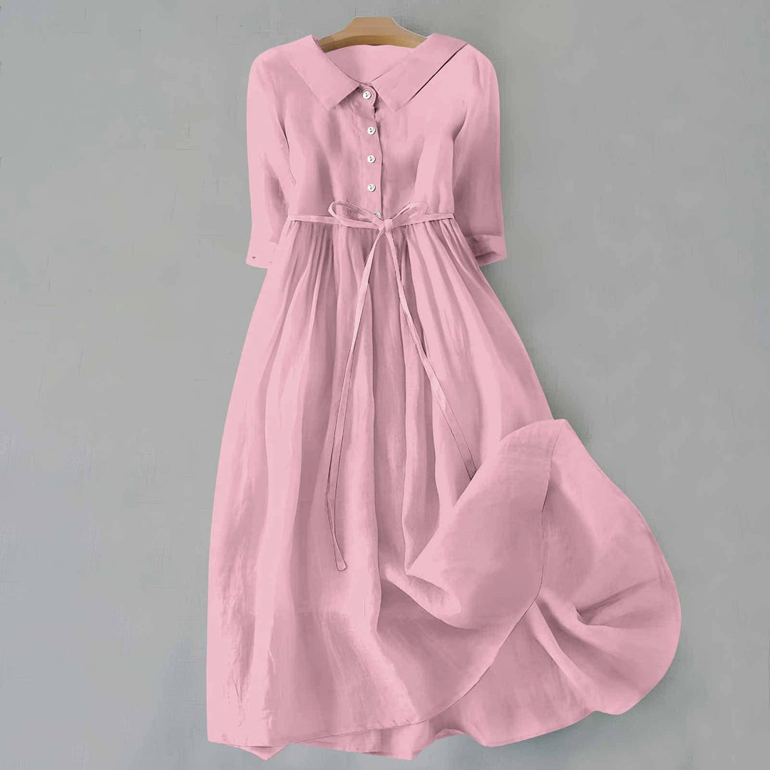 Comfortable women's everyday maxi dress, embodying effortless summer style with a versatile fit.