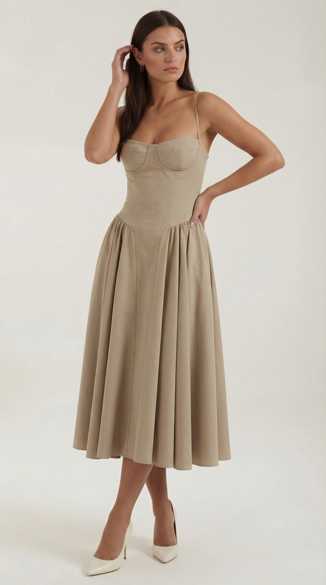 Romantic floral midi dress for women, ideal for spring fashion, with sweetheart neck.