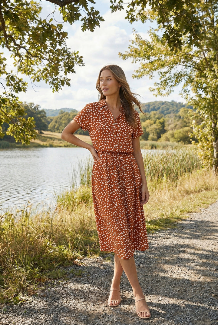 Comfortable women's day dress: floral midi with turn-down collar, waistband, perfect for summer.