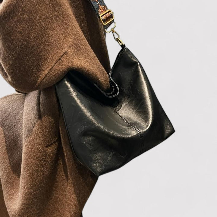 Women's genuine leather hobo crossbody bag, large capacity everyday fashion accessory