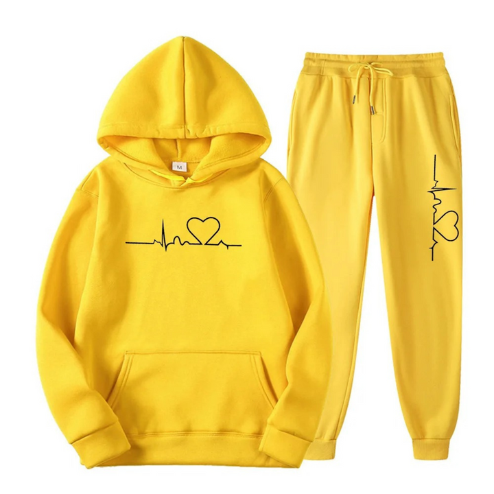 Heartbeat graphic women's hoodie and pants loungewear set, perfect for a relaxed, casual look