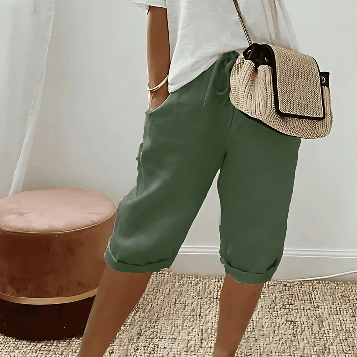 Stylish women's knee-length high-rise harem shorts made from breathable cotton linen fabric