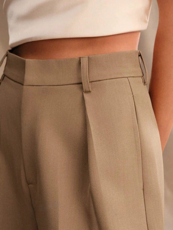 Comfortable yet elegant wide leg high waist pants for women, designed with a tailored, flattering cut.