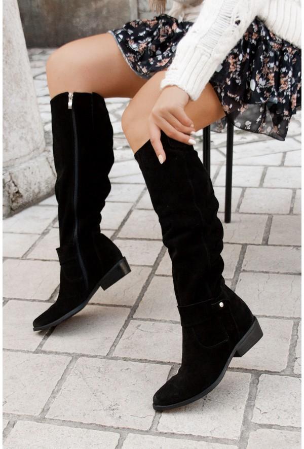 Stylish women's comfort boots, riding design, with full side zipper and adjustable buckle straps