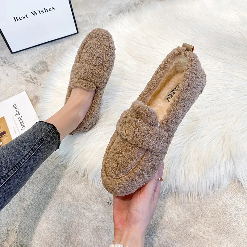 Stylish women's Lana Teddy loafers for effortless casual wear. Warm, comfortable slip-ons, ideal for indoor & outdoor use.