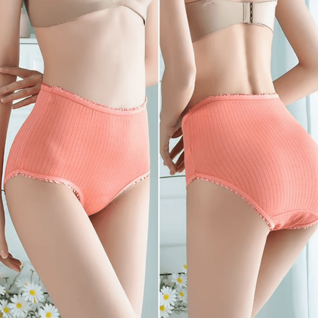 Secure 3-pack of women's leakproof underwear. Breathable silk-cotton briefs offer ultimate daily protection.