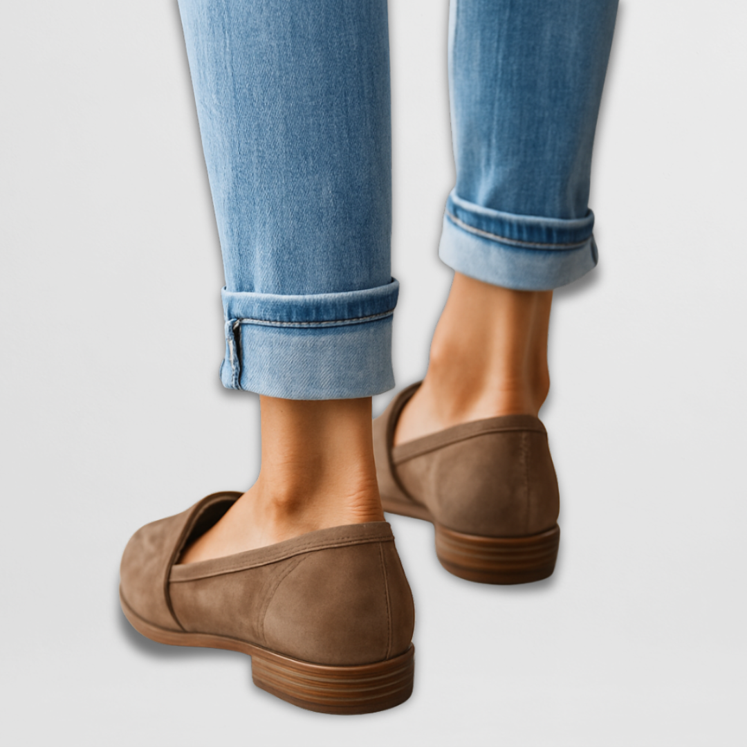 Chic women's leopard print loafers, designed for ultimate comfort. Easy slip-on style for any season.