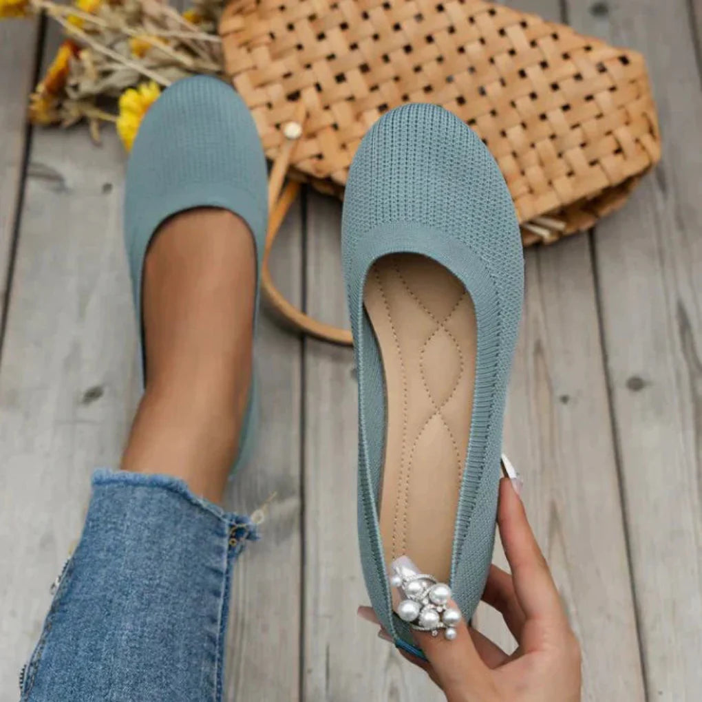 Women's pink lightweight orthopedic summer shoes, ideal for daily wear and ultimate comfort.