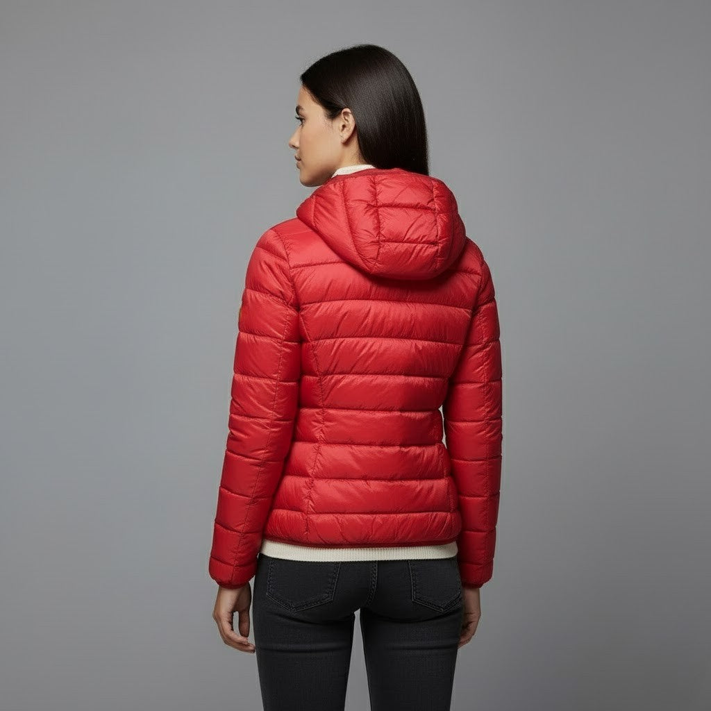 Women's padded jacket in navy, a stylish and practical option for casual wear