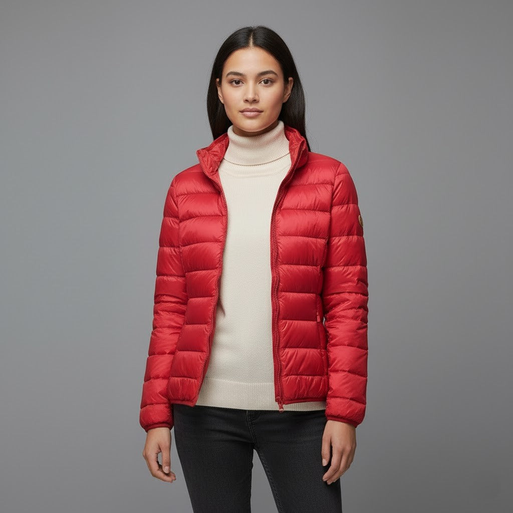 Lightweight women's padded jacket, versatile for both outdoor and city wear