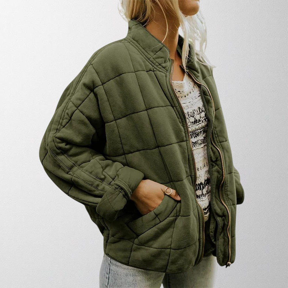 Versatile Zelda women's jacket: a stylish, lightweight, quilted outerwear piece.
