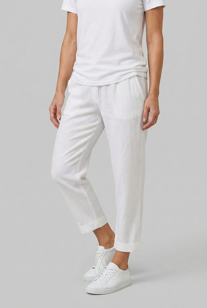 Breathable lightweight women's straight-leg trousers, perfect for summer casual fashion.