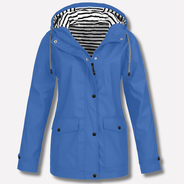 Stylish women's lightweight jacket with hood, suitable for various outdoor activities.