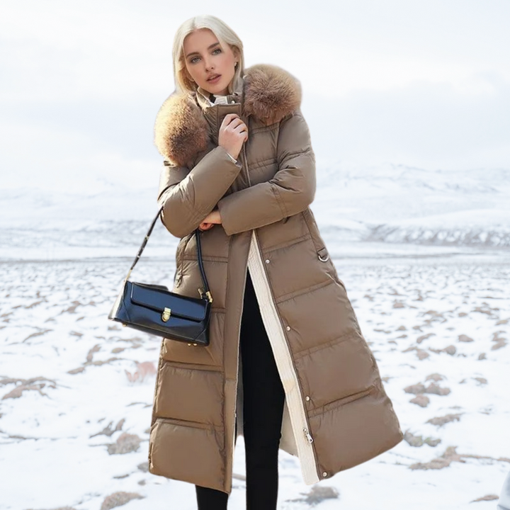 Durable women's long puffer jacket in black, with a high collar for maximum winter comfort.