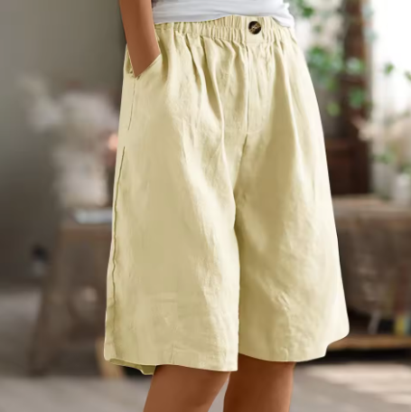 Breathable women's summer shorts with a relaxed fit and practical elastic waistband.