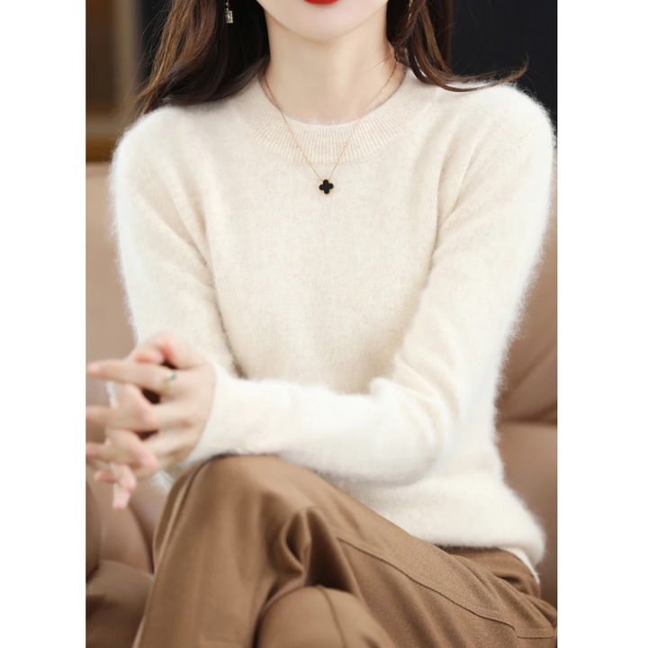 Comfortable women's round neck pullover, luxurious soft fabric for versatile fashionable styling.