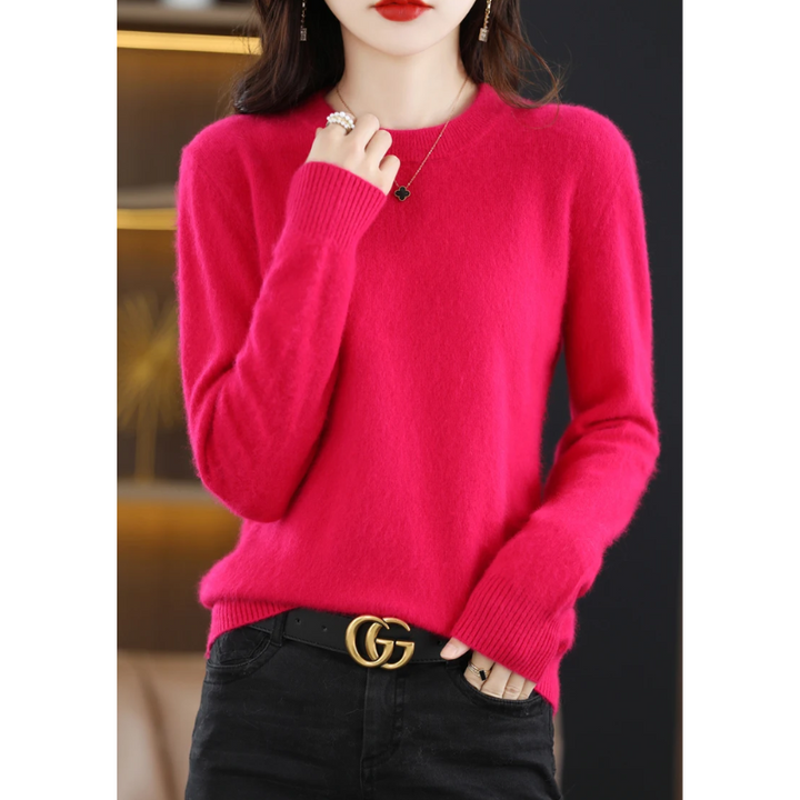 Women's elegant round neck pullover, super soft and comfortable for versatile everyday style.