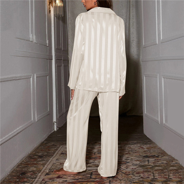 Premium women's pajamas, soft fabric for luxurious sleep and loungewear.