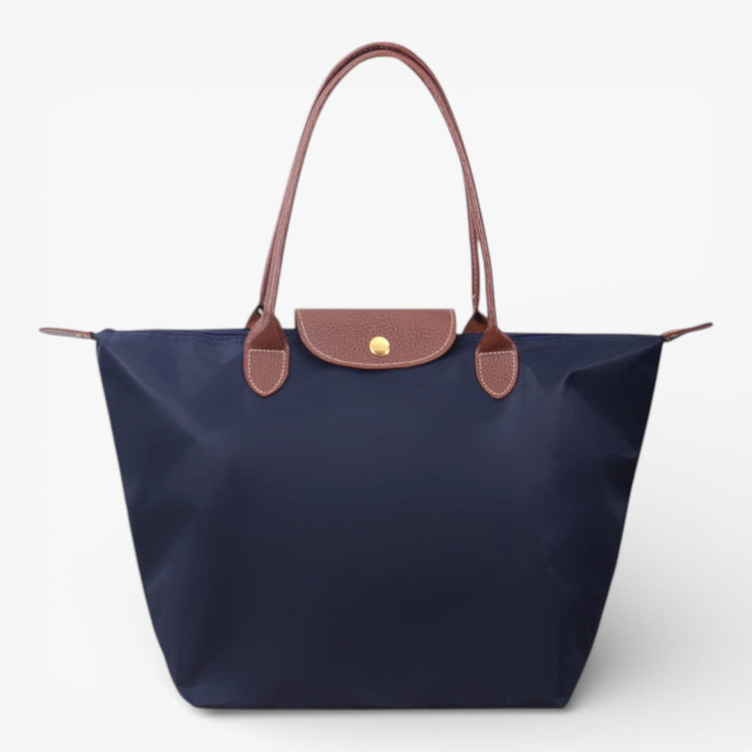 Fashionable women's luxury shoulder handbag. Stylish & spacious for casual or everyday wear.