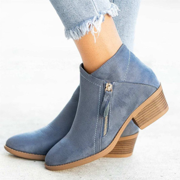 Elegant women's comfort boots, perfect for daily wear, providing great support and style.