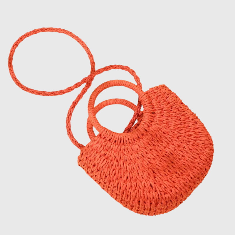 Stylish women's summer woven handbag, natural material, ideal shoulder bag for casual outfit